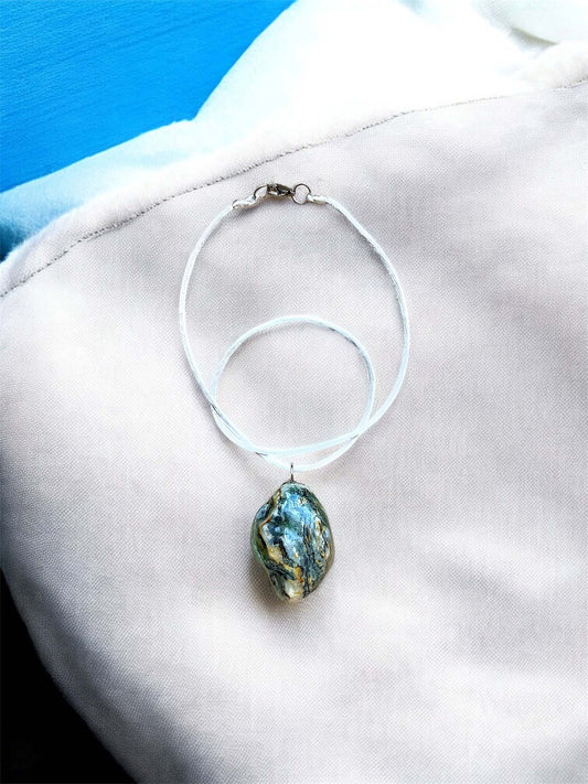 Collana Artigianale con Pietra Naturale dei Fiumi della Valsesia con ciondolo colorato