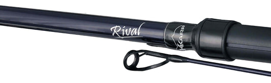 K-Karp RIVAL fishing rod with ergonomic grip and anti-tangle guides, designed for high performance in carp fishing.