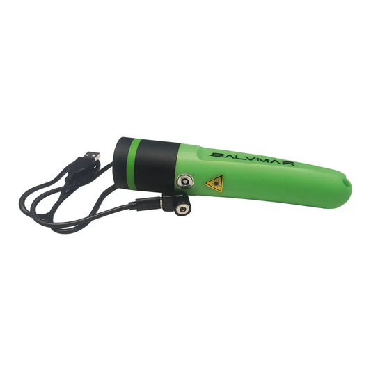 Salvimar Galactika torcia subacquea verde con cavo di ricarica, 1500 lumen per immersioni di alta qualità.