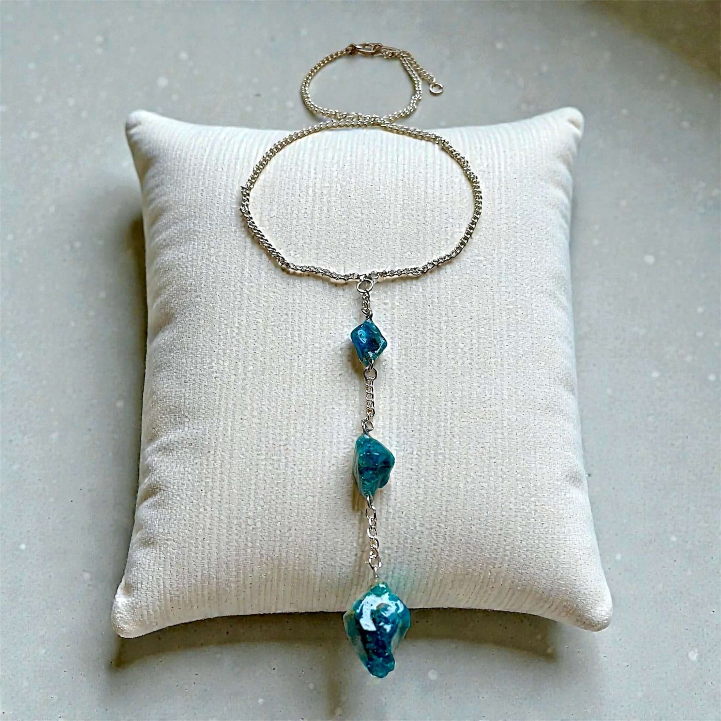 Collana Artigianale con pendenti in Azzurrite naturale - FISHING TIME, è tempo di pesca!