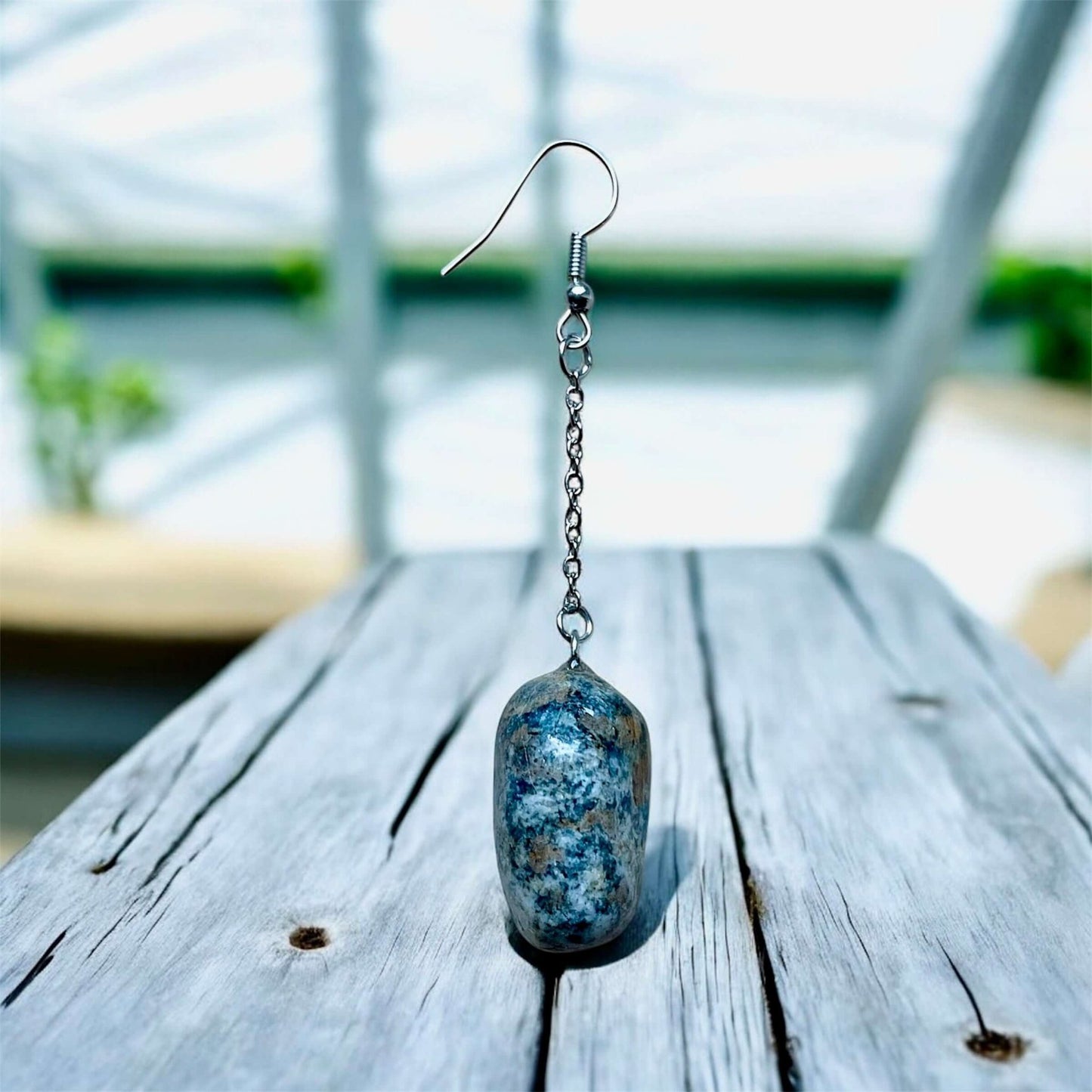 Orecchini Pendenti Artigianali con Pietre Naturali della Valsesia – Contrasti di Terra e Acqua - FISHING TIME, è tempo di pesca!