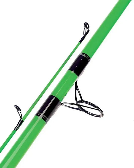 Canna Expert Predator Power Blow: canna da pesca verde con dettagli neri e guide robuste per la pesca dalla barca