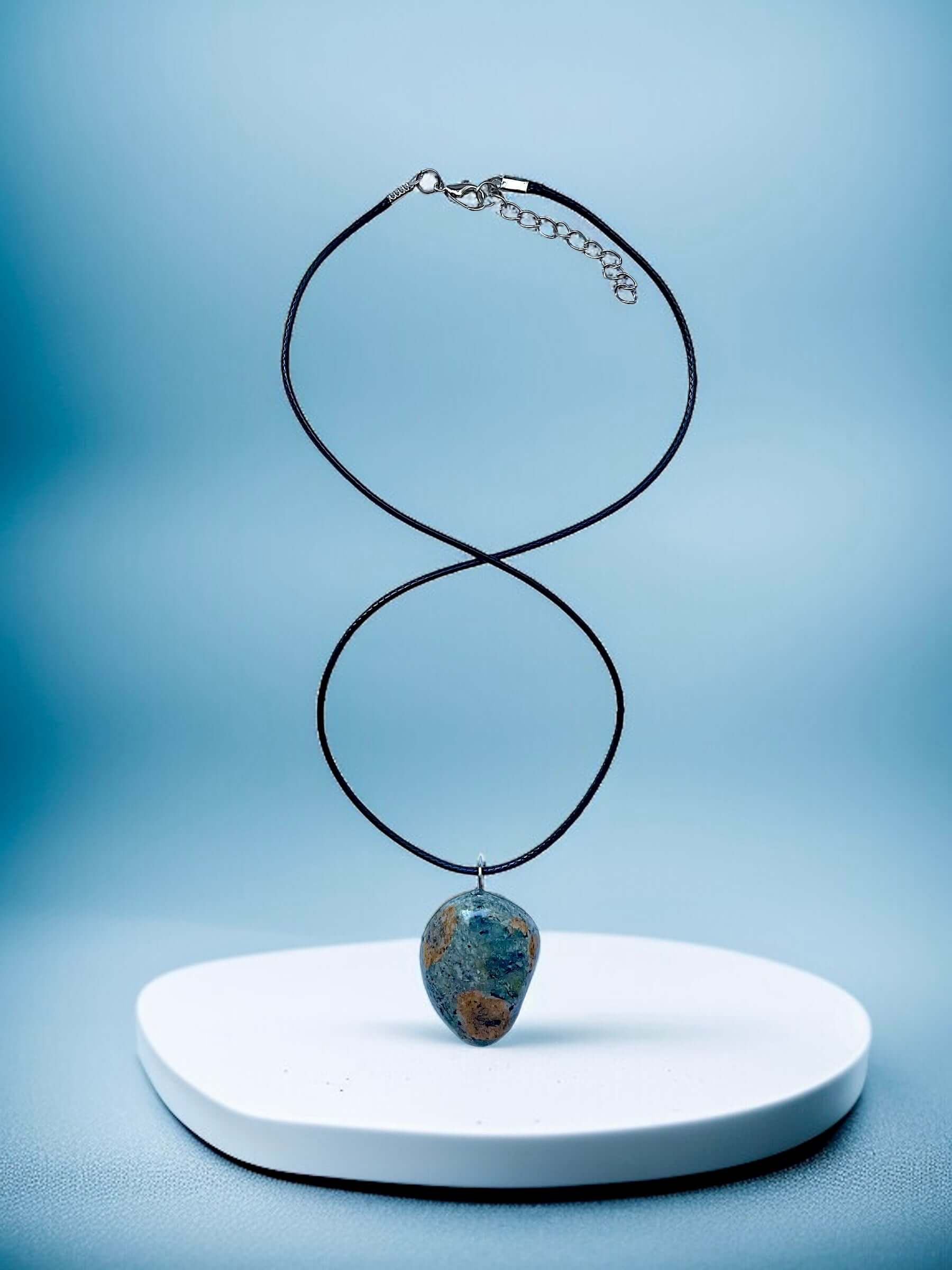 Collana Artigianale con Pietre Naturali dei Fiumi della Valsesia.