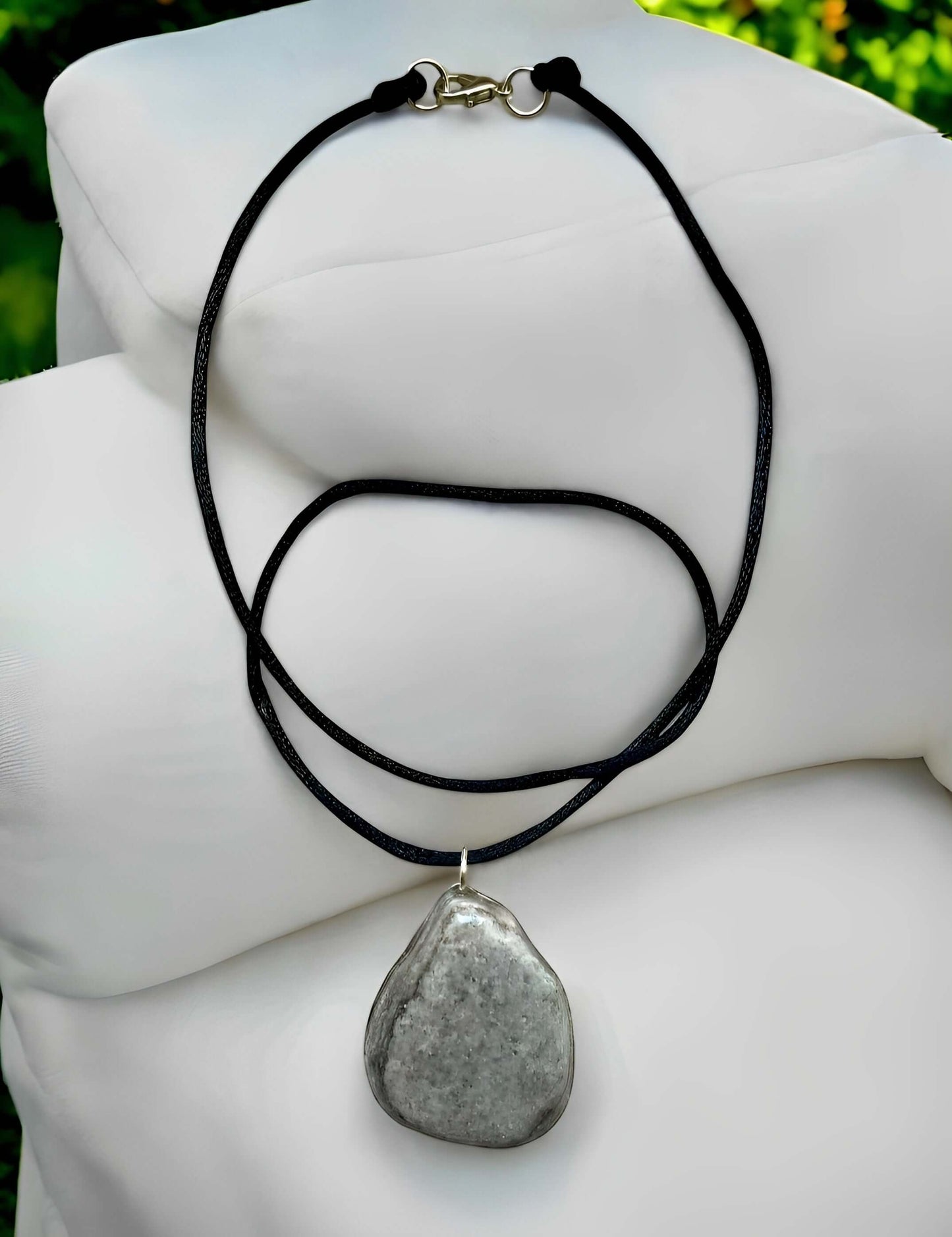 Collana Artigianale con Pietra Minerale Naturale dei Fiumi della Valsesia – Agata Viola