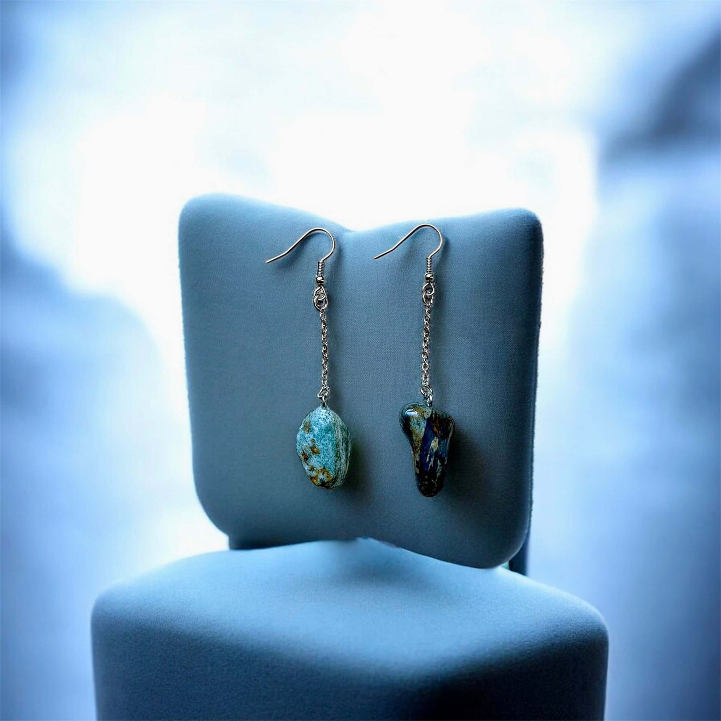Orecchini Pendenti Artigianali con Pietre Naturali della Valsesia, unici e fatti a mano con pietre raccolte.