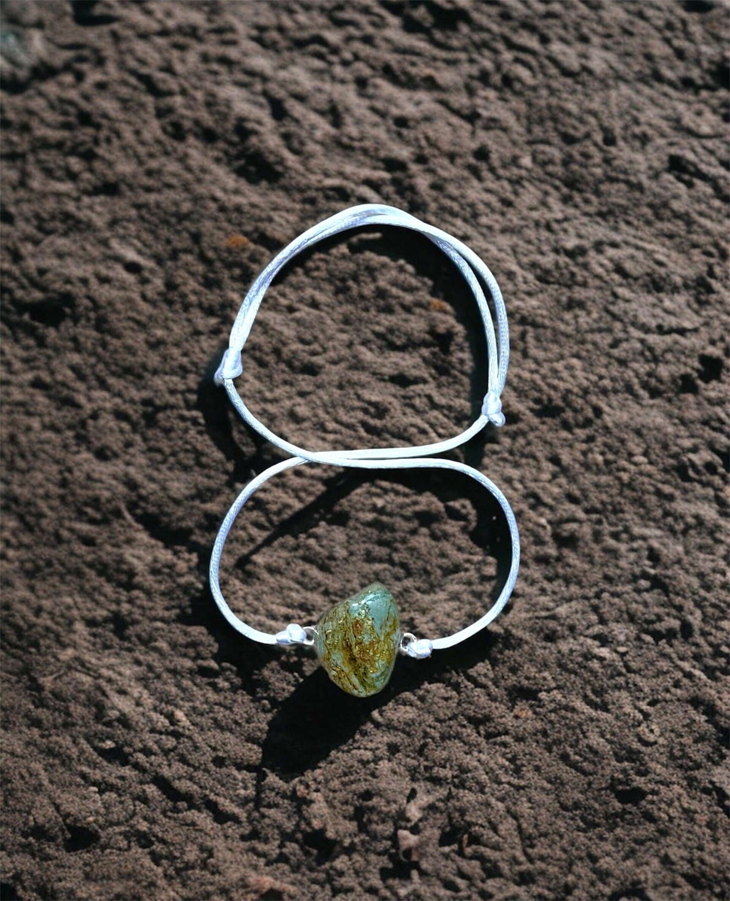 Collier Artigianale con Pietra Naturale dei Fiumi della Valsesia - Anima di mare su sfondo di pietra naturale