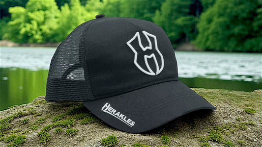 Herakles Black Trucker Cap FISHING TIME, è tempo di pesca!