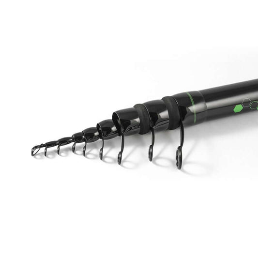 Trabucco Spectrum TRL - Dettaglio della canna telescopica da torrente con anelli di supporto.