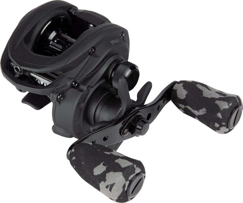 Abu Garcia Max™ X Black Ops Casting Reel - FISHING TIME, è tempo di pesca!