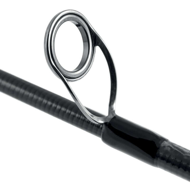 Dettaglio anello della canna da pesca Vindicta II VDS, progettata per performance elevate nello spinning.