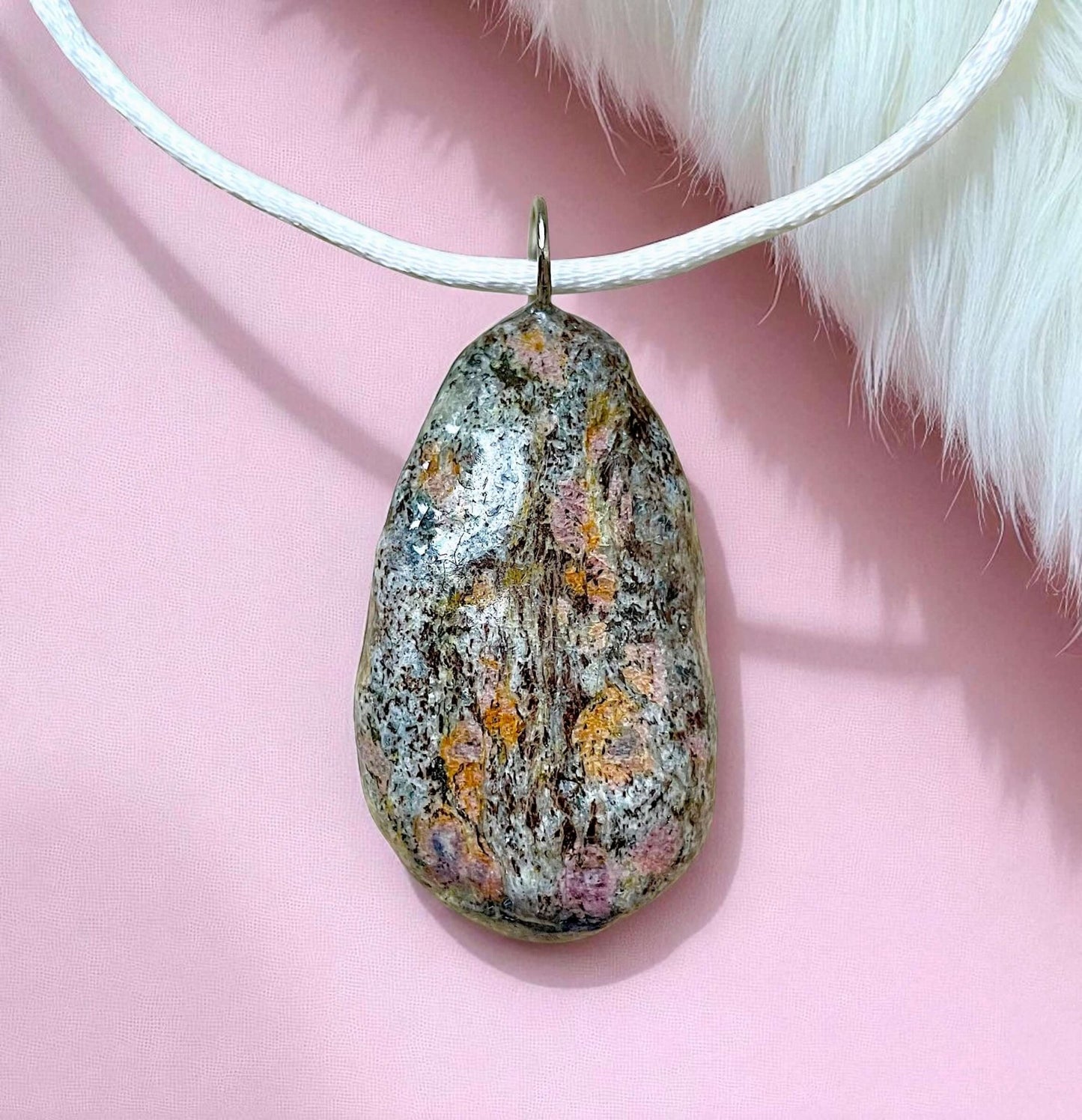 Collana Artigianale con Pietre Naturali dei Fiumi della Valsesia - FISHING TIME, è tempo di pesca!