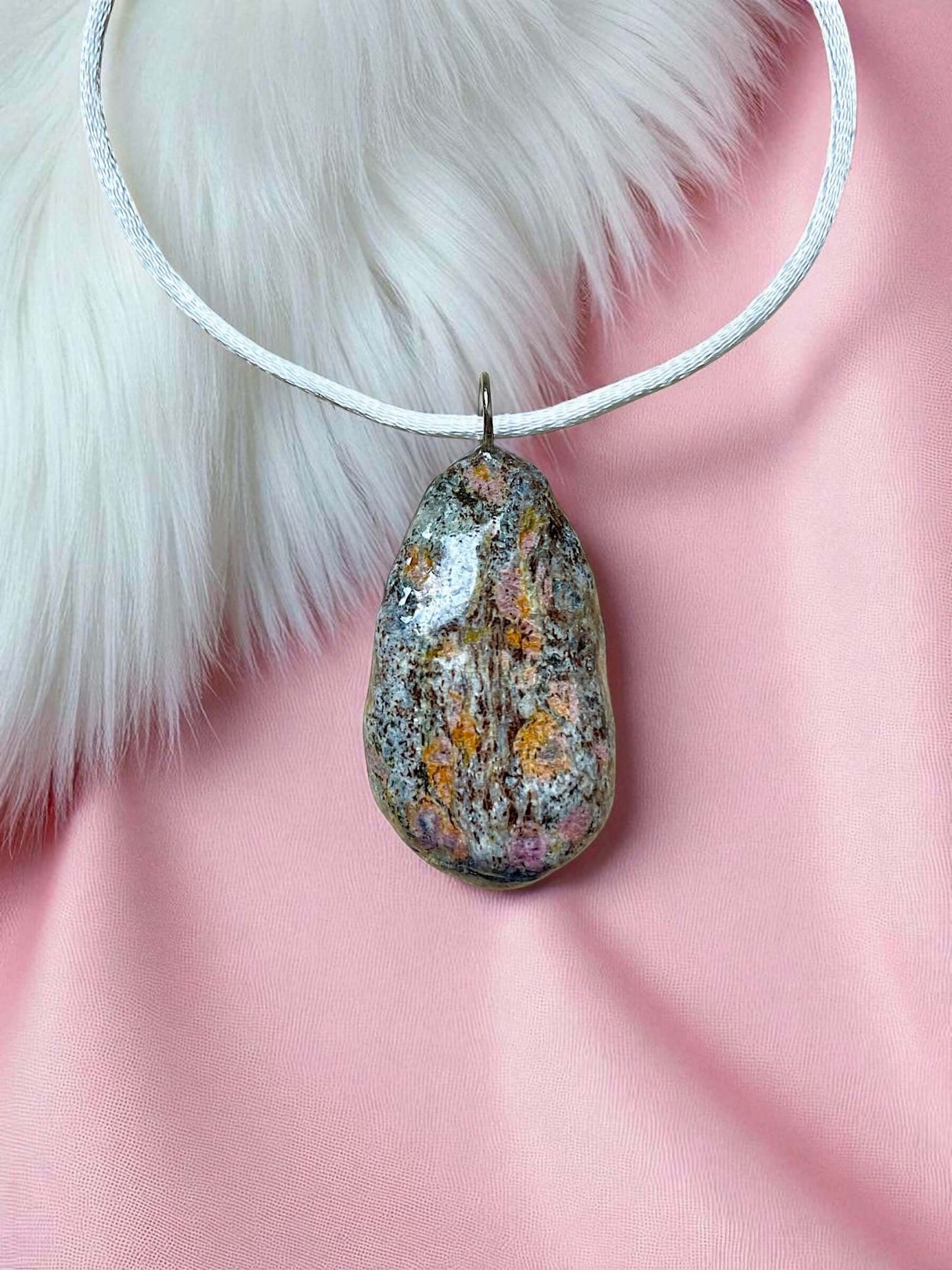 Collana Artigianale con Pietre Naturali dei Fiumi della Valsesia - FISHING TIME, è tempo di pesca!