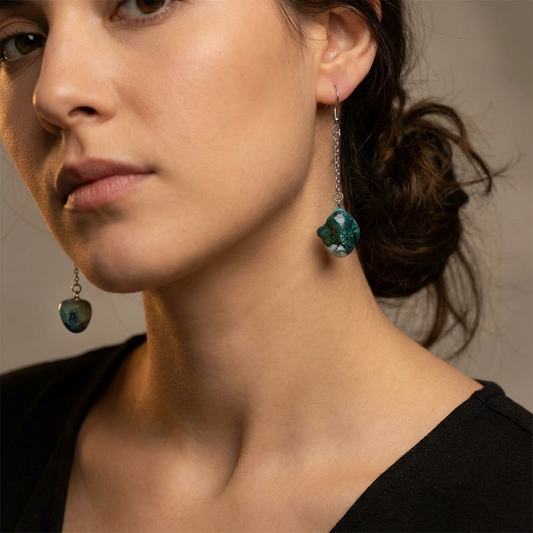 Orecchini Pendenti Artigianali con Pietre Naturali della Valsesia – Incontro di Acqua e Bosco