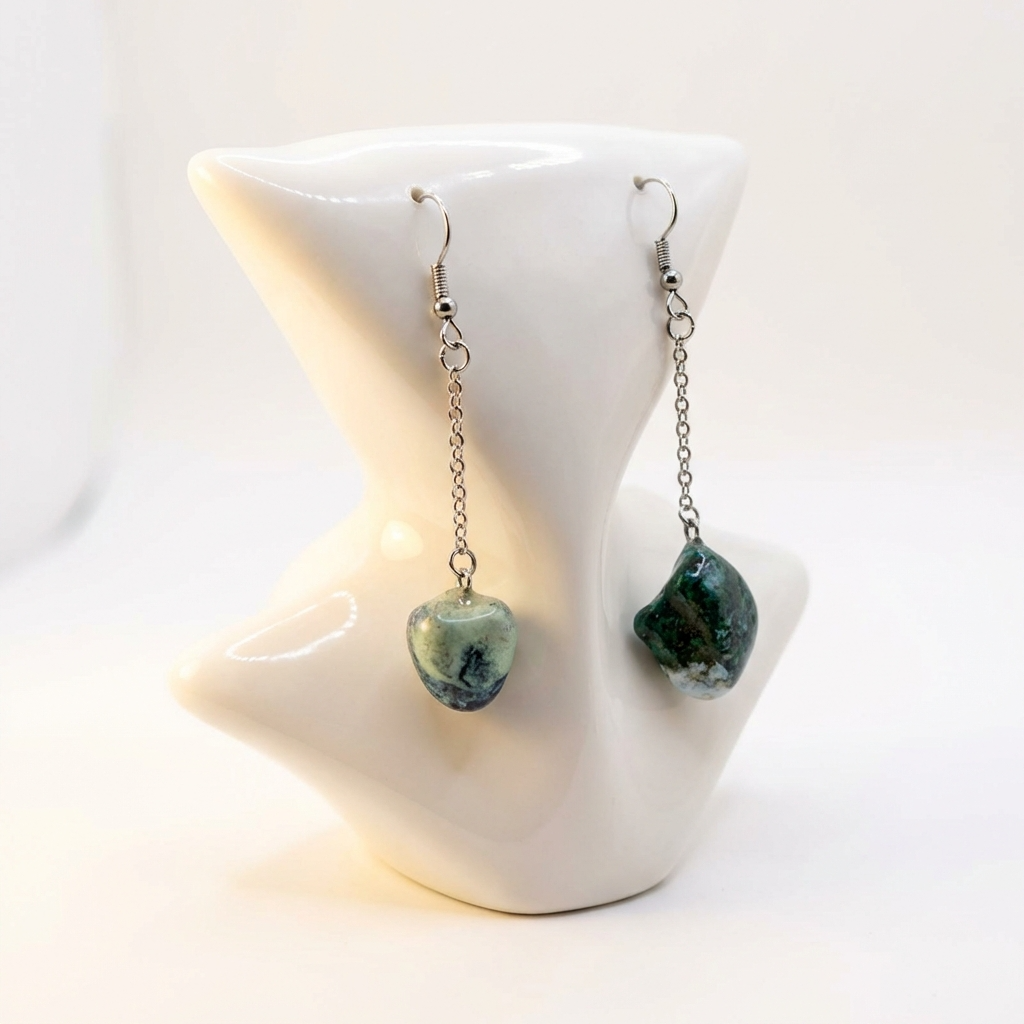 Orecchini Pendenti Artigianali con Pietre Naturali della Valsesia – Incontro di Acqua e Bosco